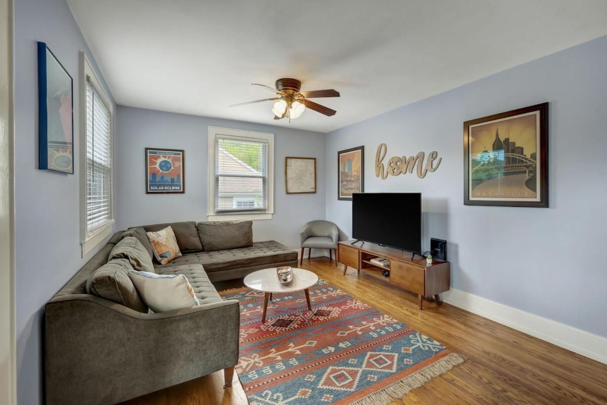 Holiday home 2 Bedroom 4 Miles To Broadway Sleeps 4 *