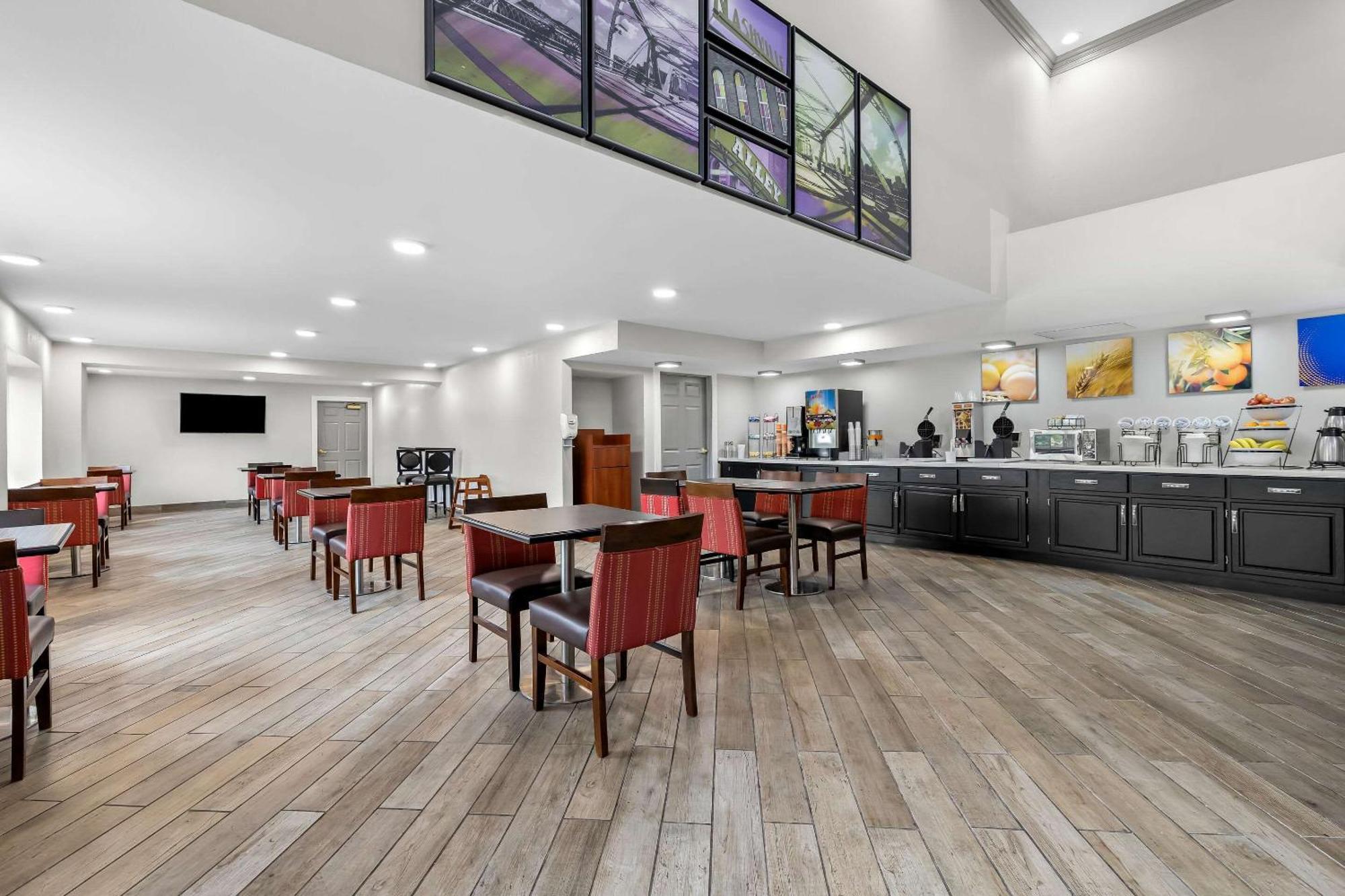 Comfort & Near Tanger Outlets I-24 Antioch Hotel Nashville