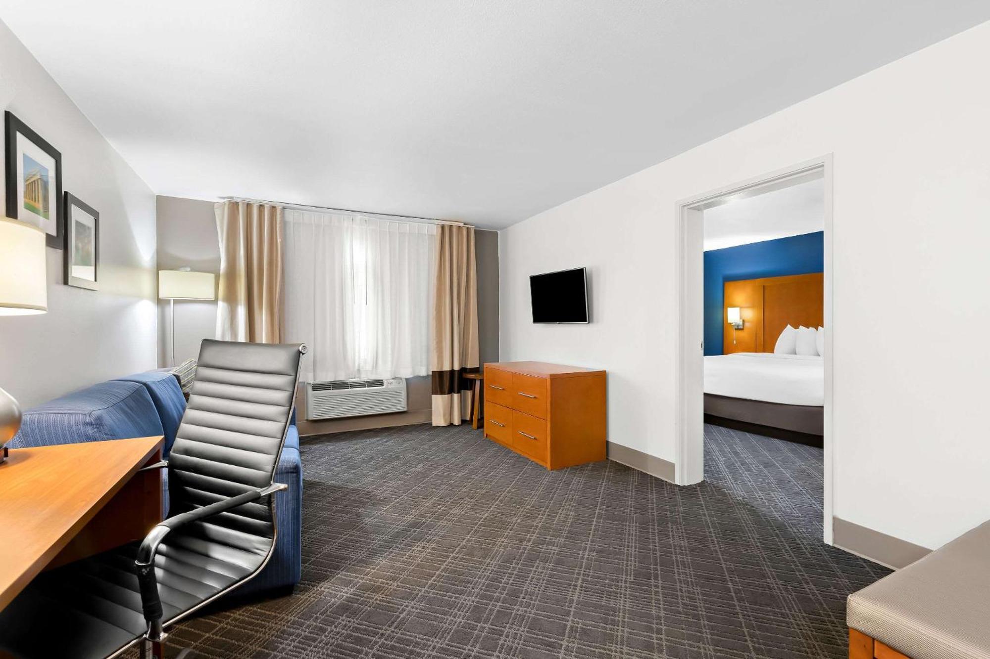 Comfort & Near Tanger Outlets I-24 Antioch Hotel
