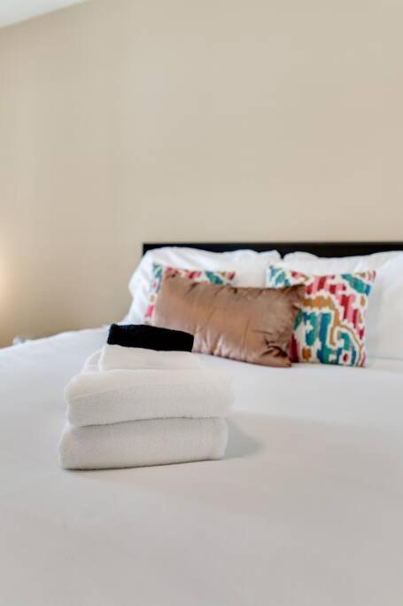 Cozy & Fun By Broadway, For 8! * Nashville
