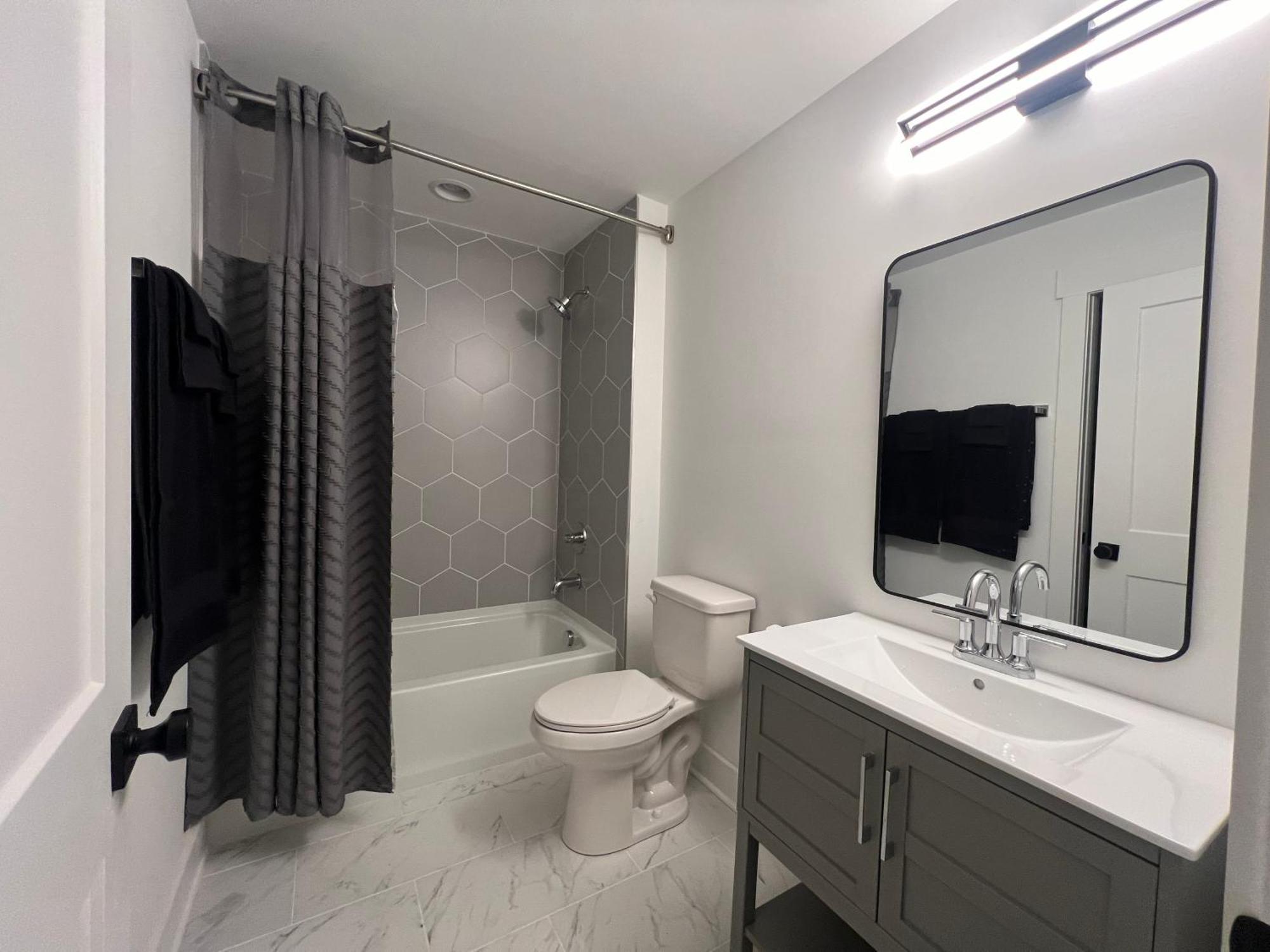 New Elevations Rooftop 5 Min To Downtown Nash *