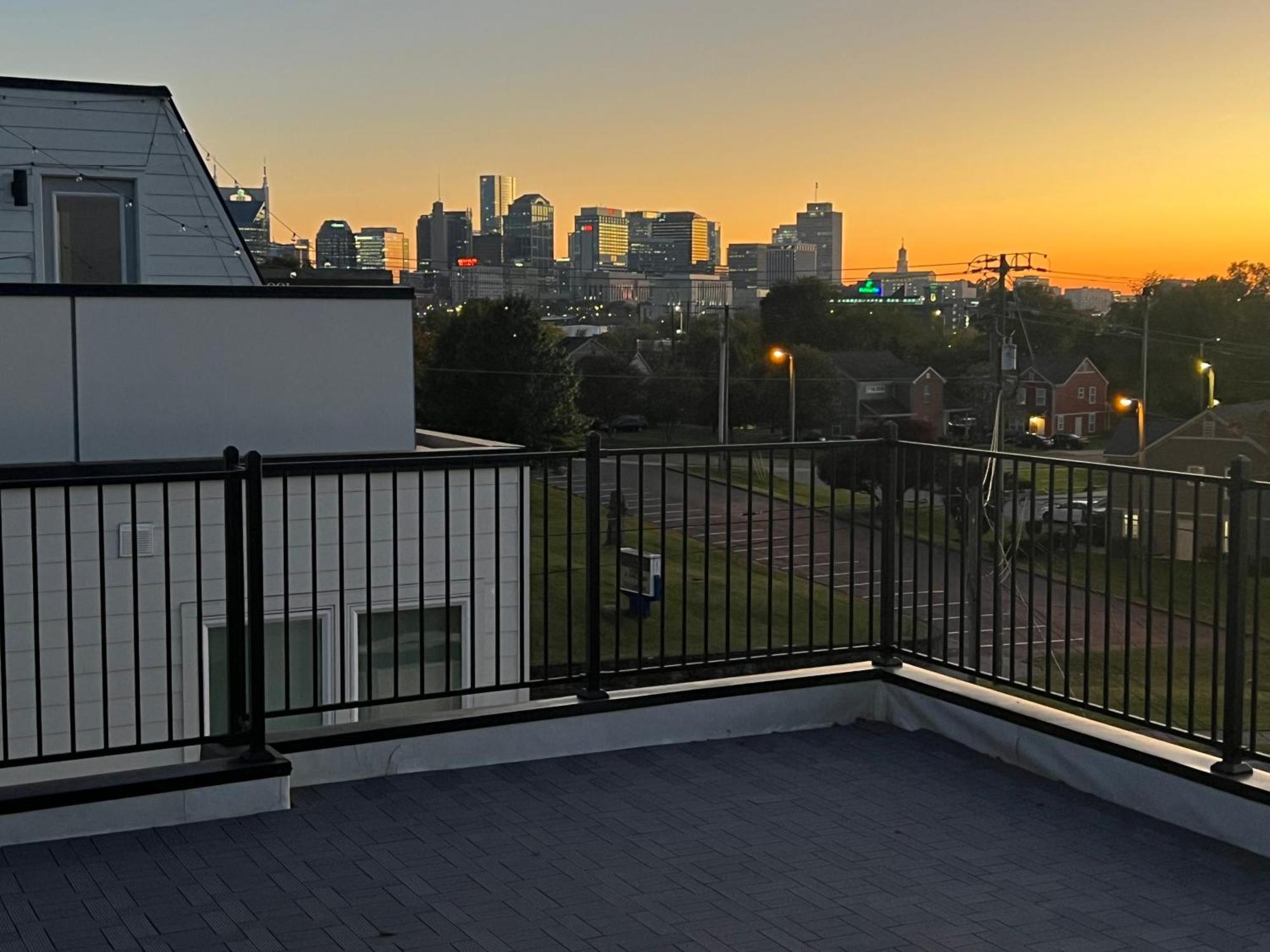 New Elevations Rooftop 5 Min To Downtown Nash Villa Nashville