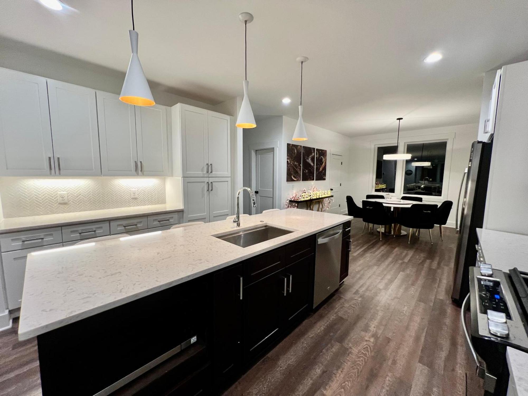 New Elevations Rooftop 5 Min To Downtown Nash Villa *