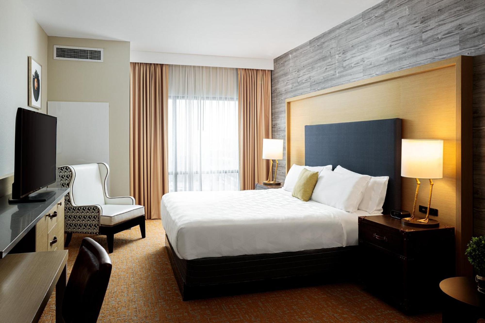 Holiday Inn & Suites Nashville Downtown - Broadway By Ihg 3* Nashville