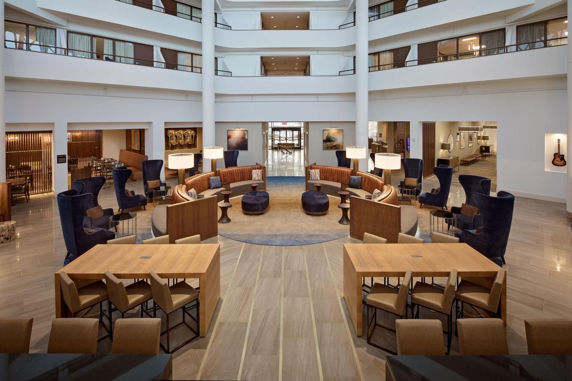 Airport Marriott 4*