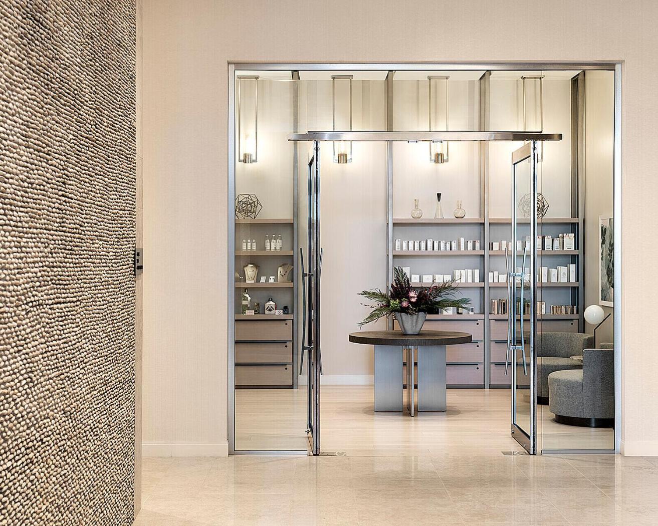 Four Seasons 5*