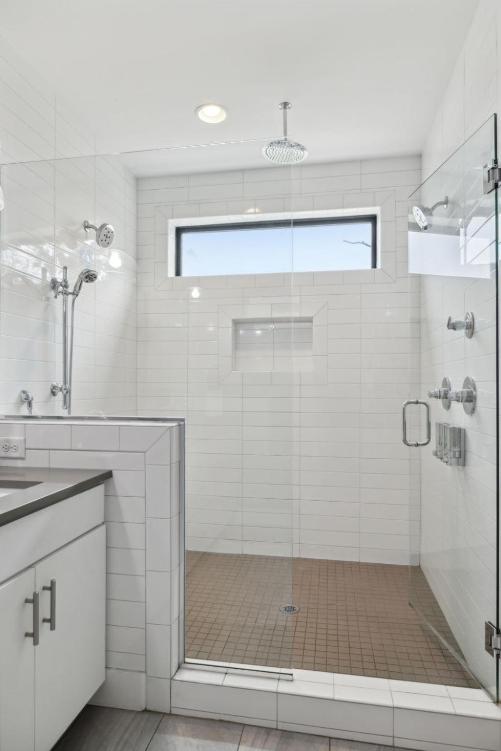 Hottub,2milestobway,4kbeds,3futons,safe Nashville