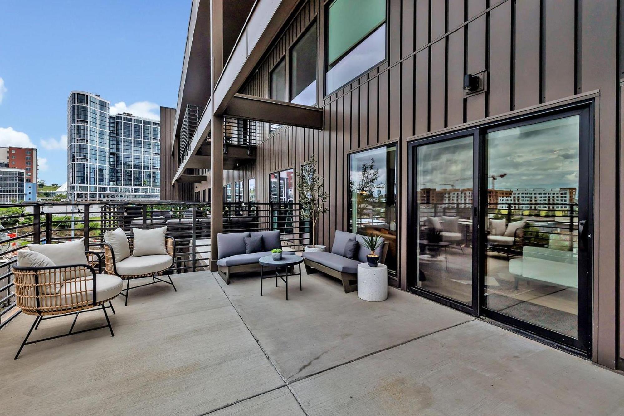 - 635 7th Ave S Unit 610 Holiday home Nashville