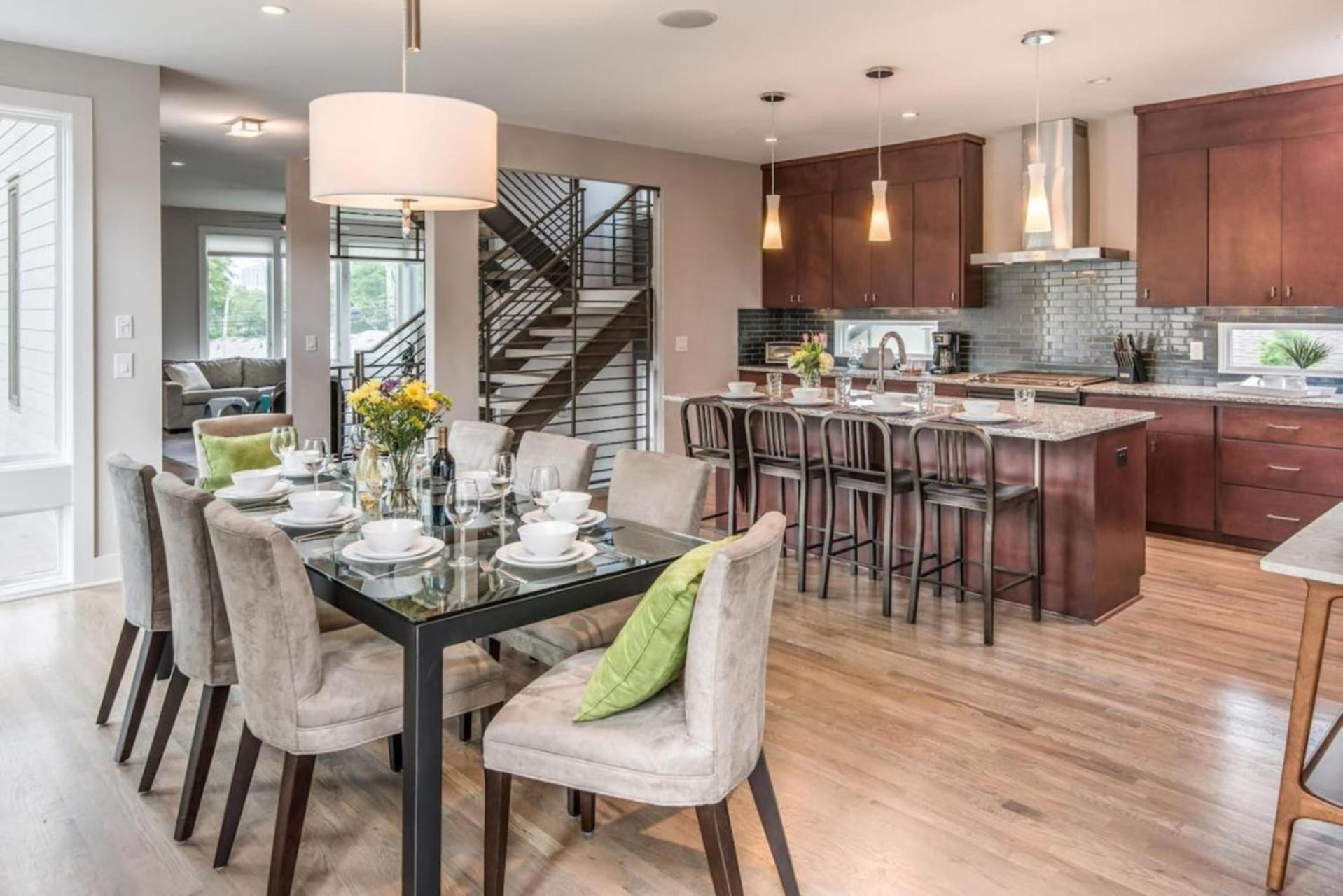 Holiday home Great Location, Large - Roof Deck, Walk To Ni *