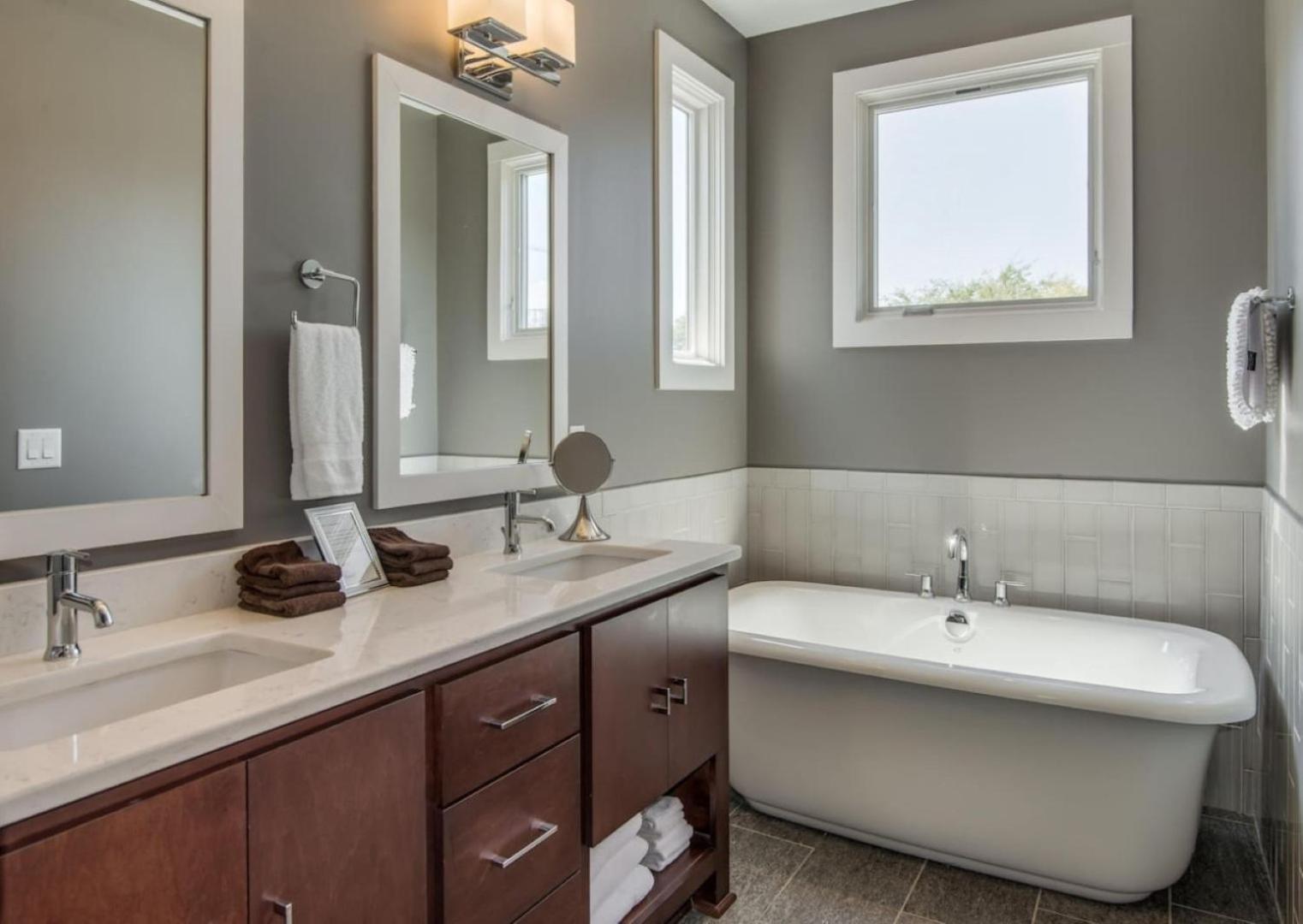 Holiday home Great Location, Large - Roof Deck, Walk To Ni *