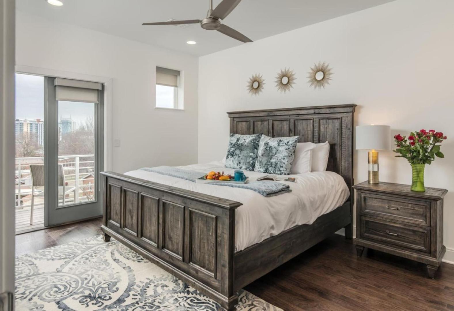 The New Nashview Rooftop-skyline View - Sleeps 12 Nashville