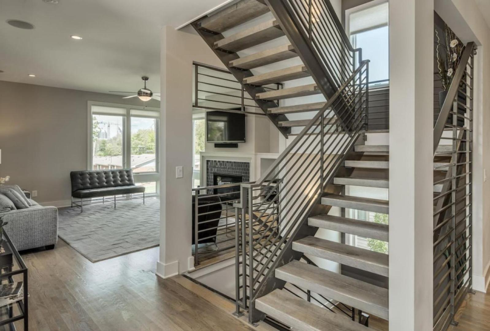 Great Location, Large - Roof Deck, Walk To Ni Holiday home