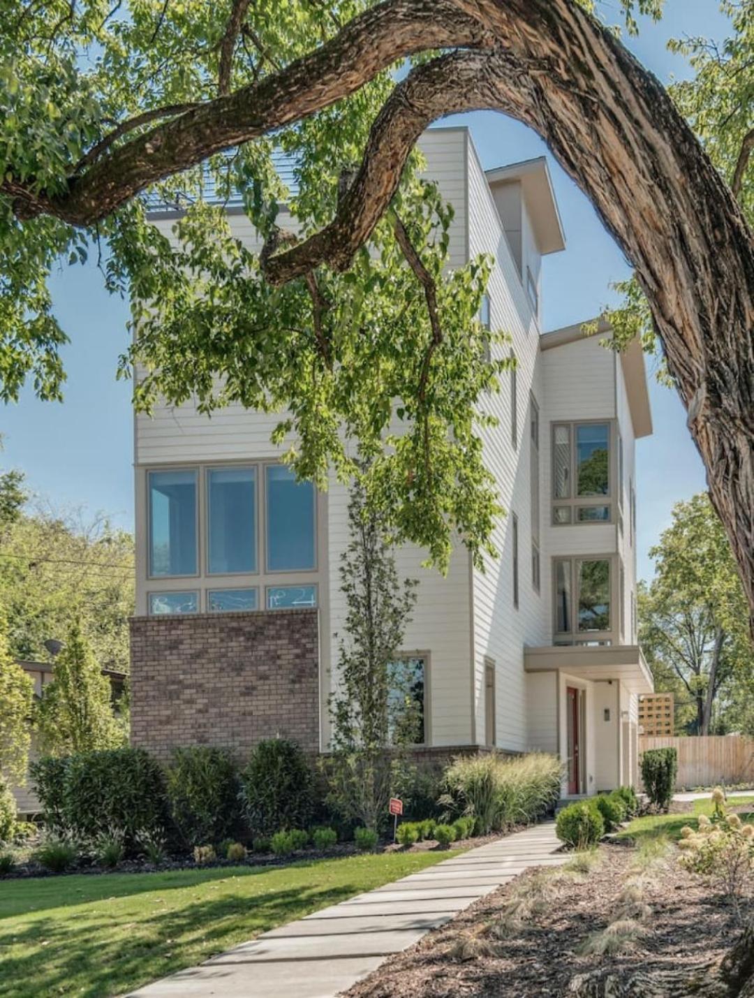 Holiday home Great Location, Large - Roof Deck, Walk To Ni *