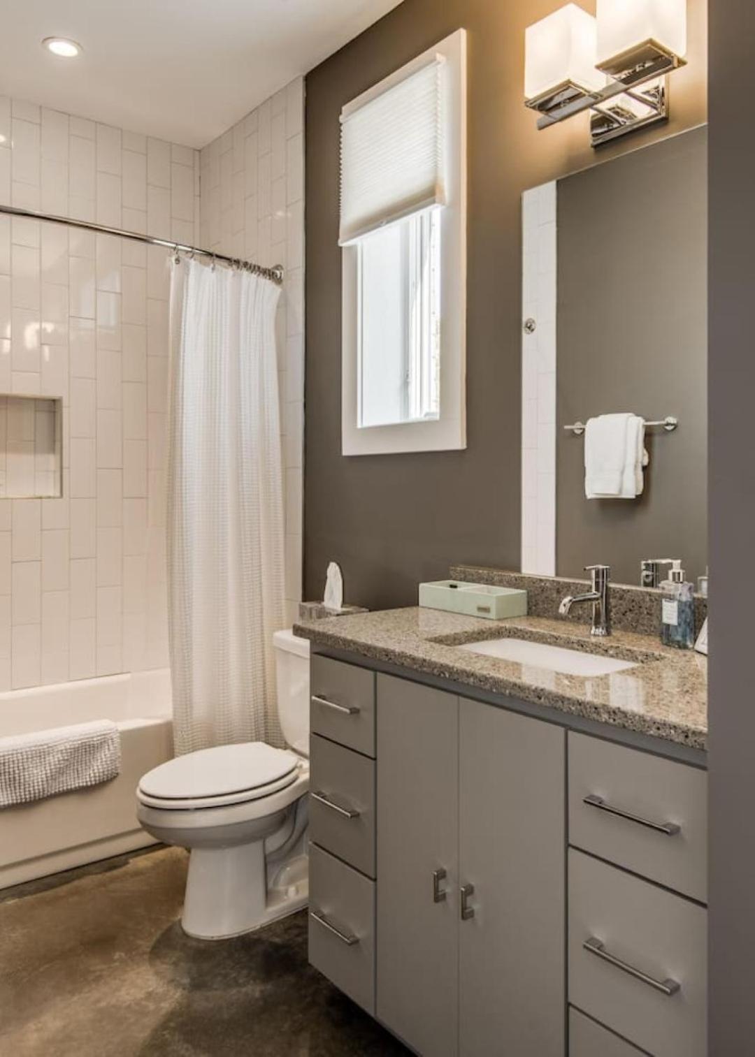 Holiday home Great Location, Large - Roof Deck, Walk To Ni Nashville