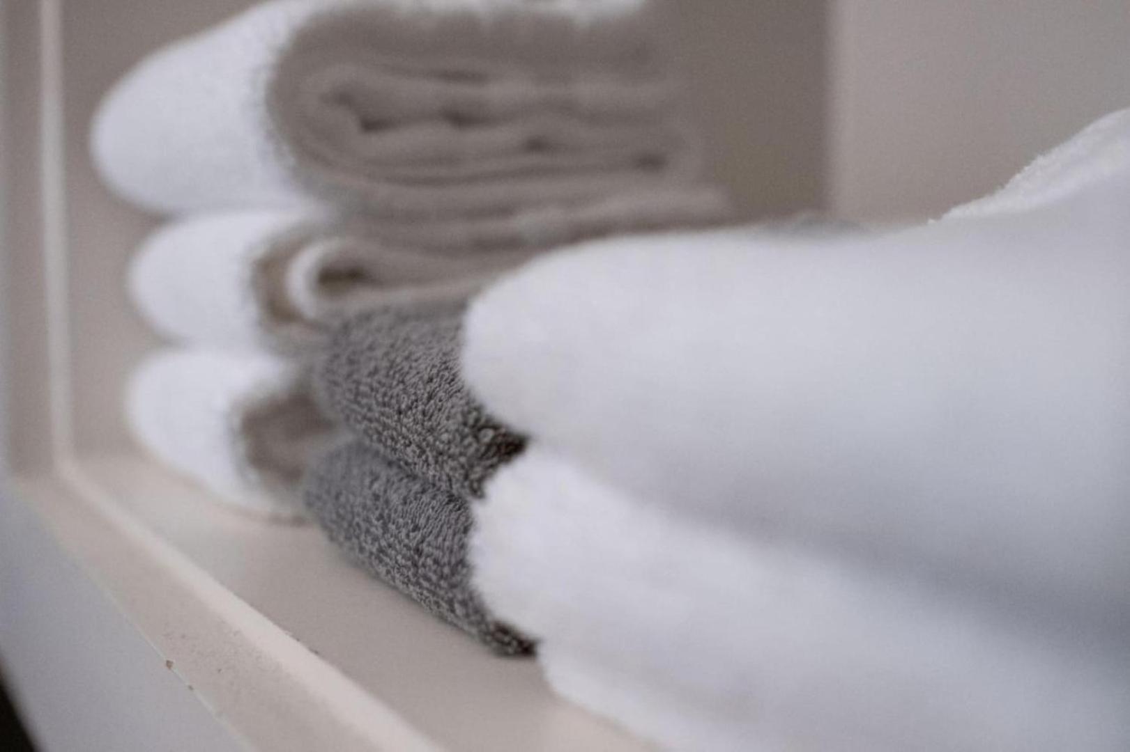 Great Location, Large - Roof Deck, Walk To Ni