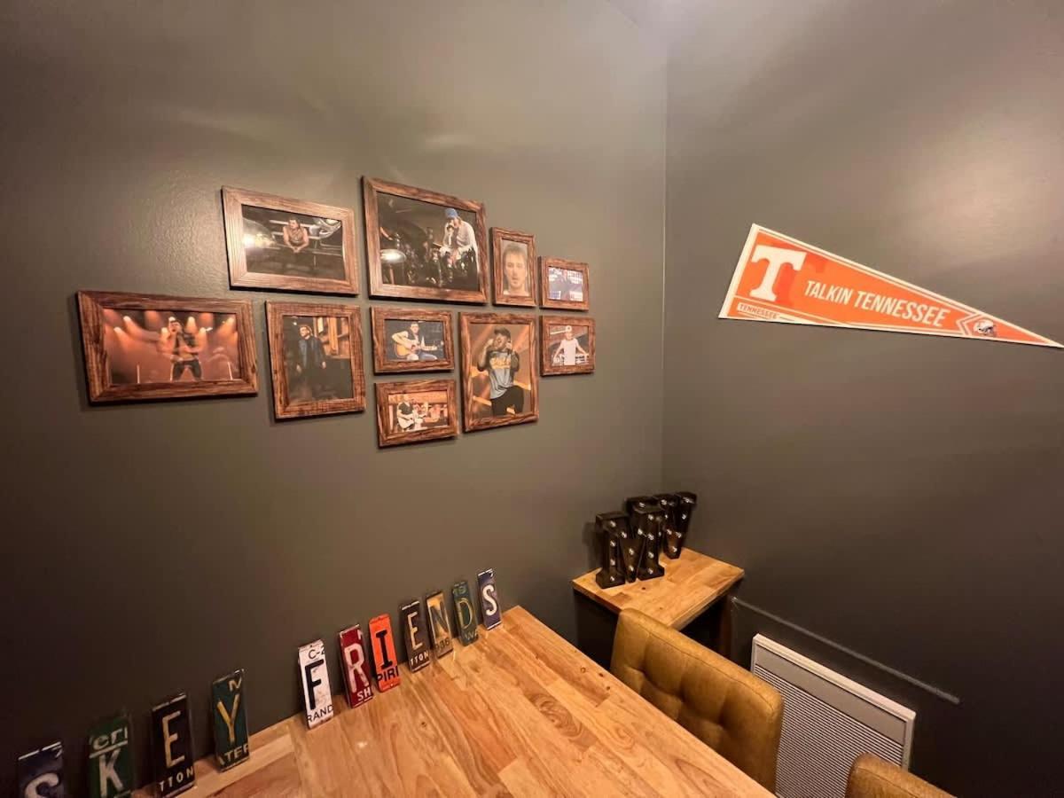 Muse- Morgan Wallen Speakeasy And Giant Balcony Holiday home *