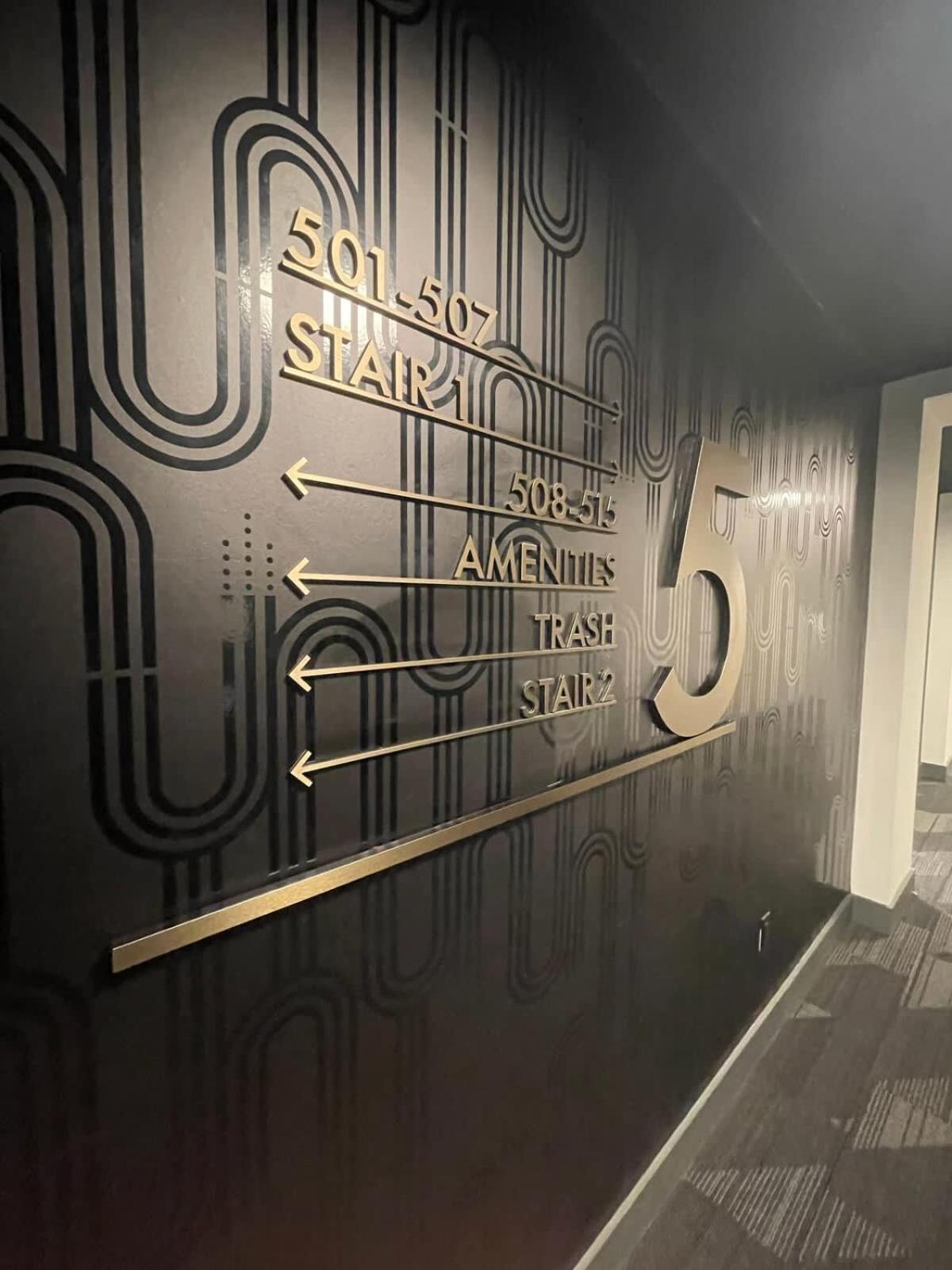 Muse- Morgan Wallen Speakeasy And Giant Balcony Holiday home