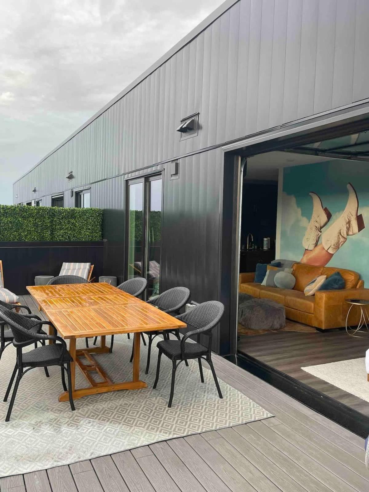 Holiday home Muse- Morgan Wallen Speakeasy And Giant Balcony *