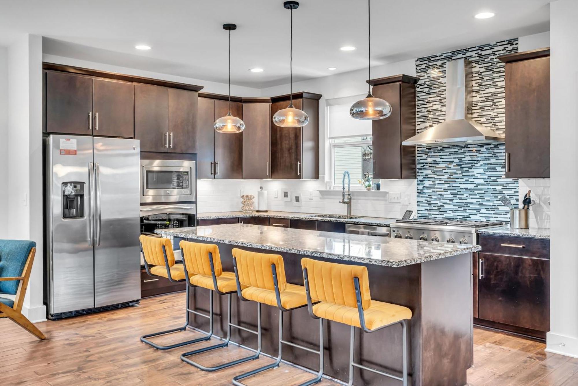 Holiday home Lux East Nash-hot Tub & Rooftop Patio