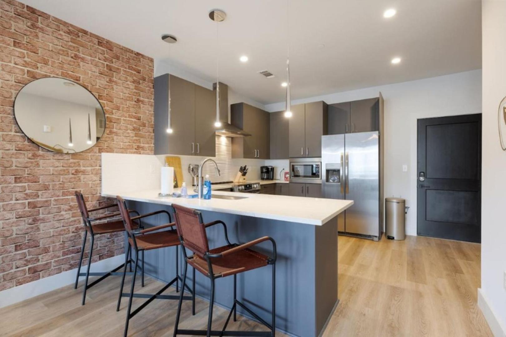 Holiday home Walk To Nightlife, Vanderbilt, Minutes To Broadway *