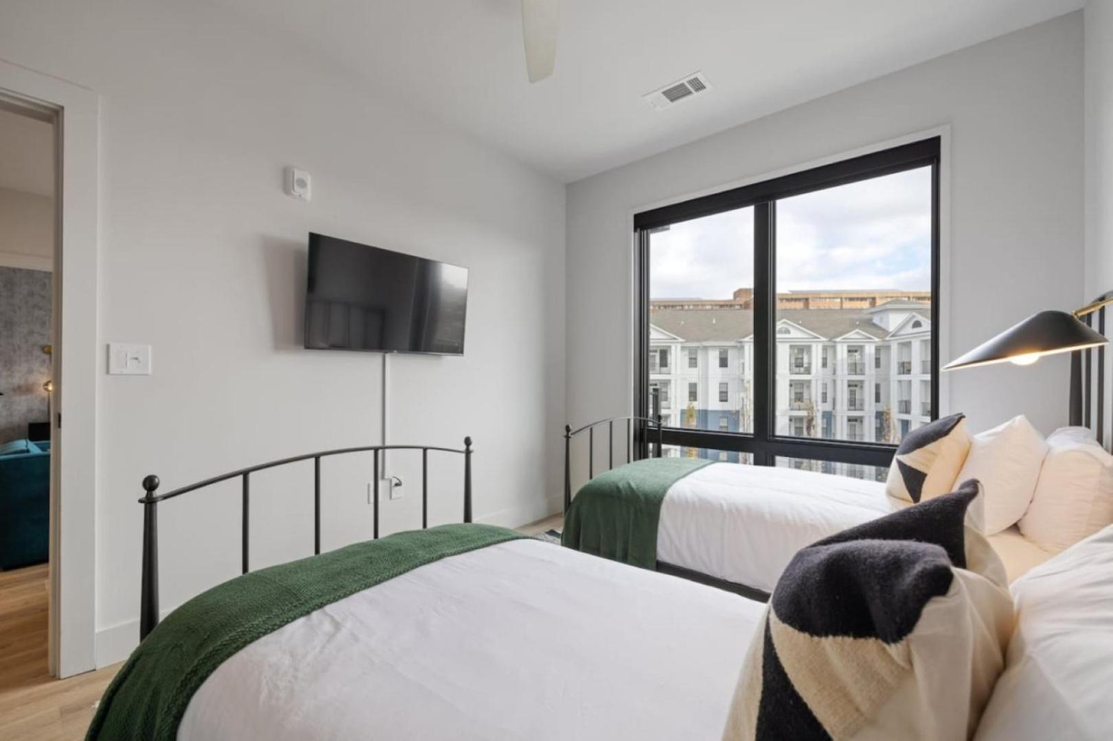 Holiday home Walk To Nightlife, Vanderbilt, Minutes To Broadway *