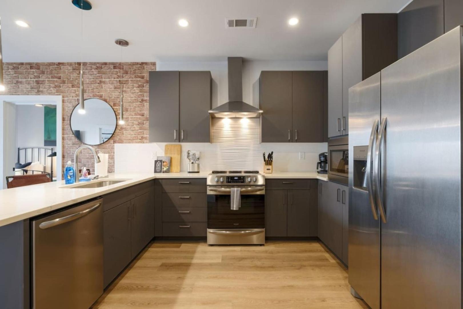 Walk To Nightlife, Vanderbilt, Minutes To Broadway * Nashville