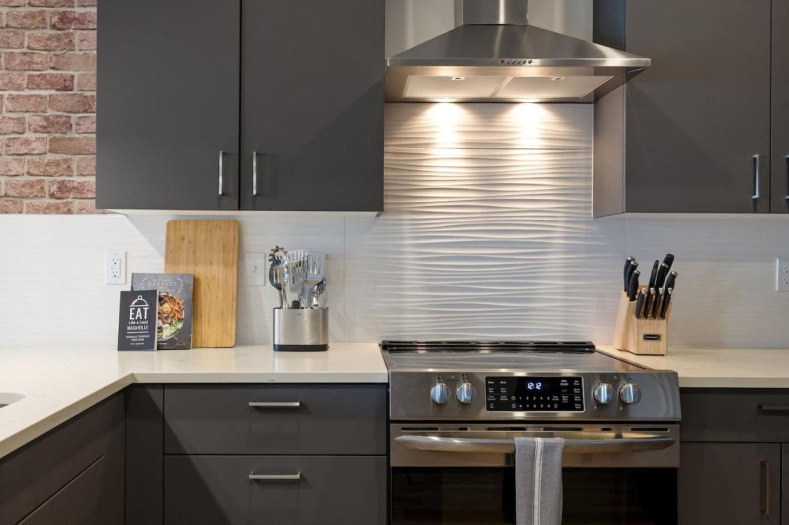 Holiday home Walk To Nightlife, Vanderbilt, Minutes To Broadway