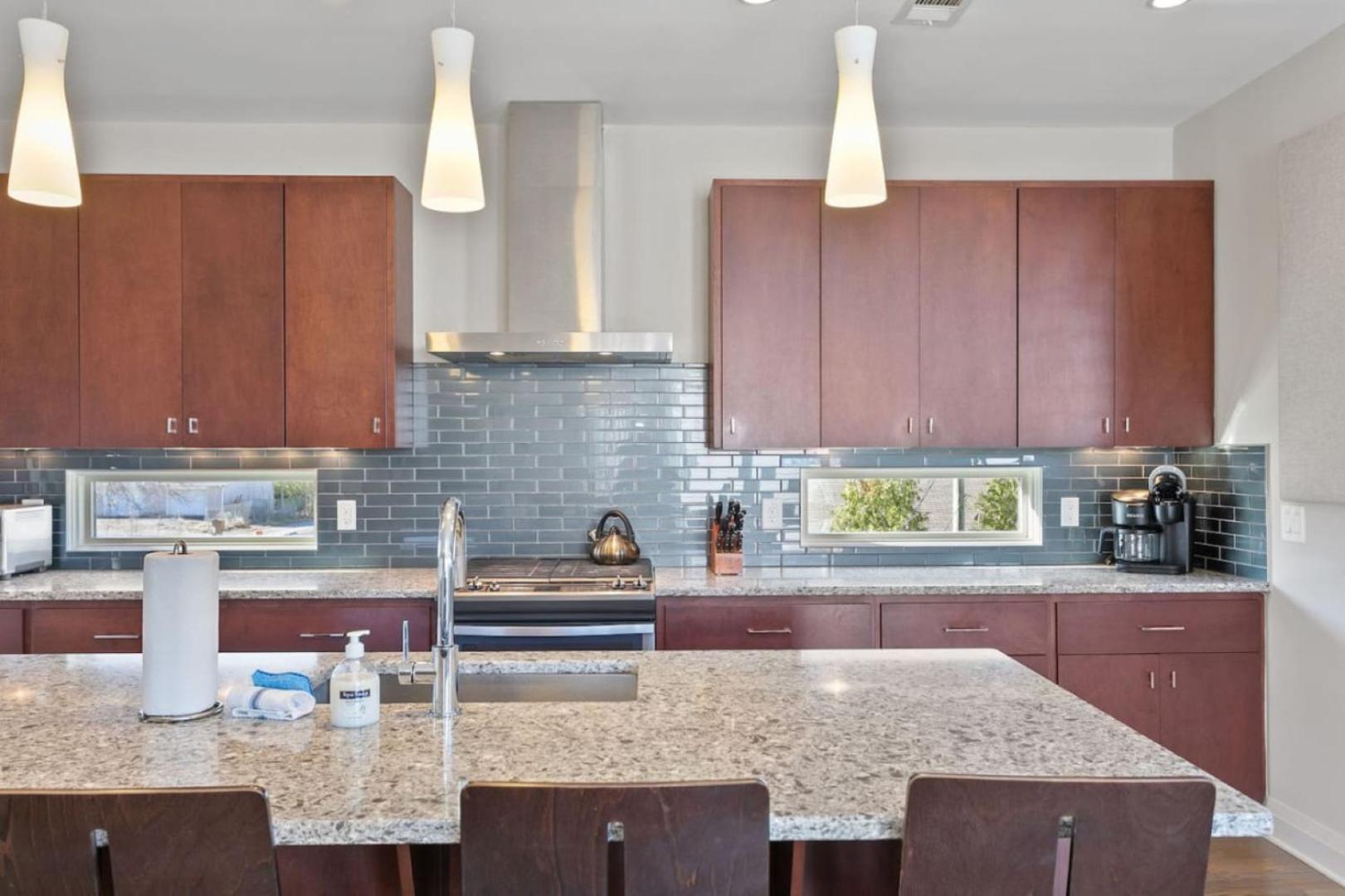 Holiday home Downtown W Rooftop Deck 4 Bedrooms 3 Baths