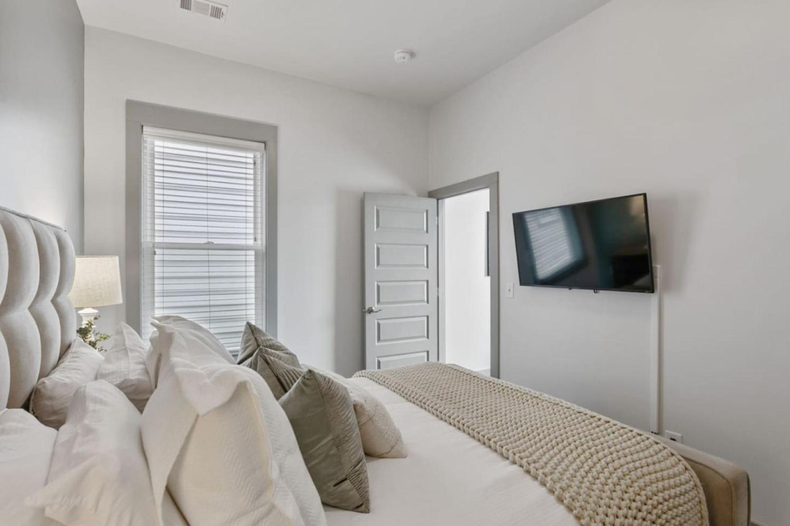 Luxury 4 Bedroom Home, Heart Of The Entertainment Holiday home *