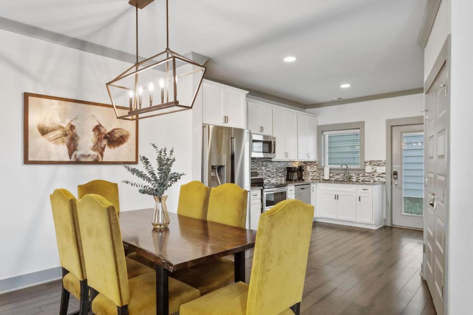 Luxury 4 Bedroom Home, Heart Of The Entertainment * Nashville