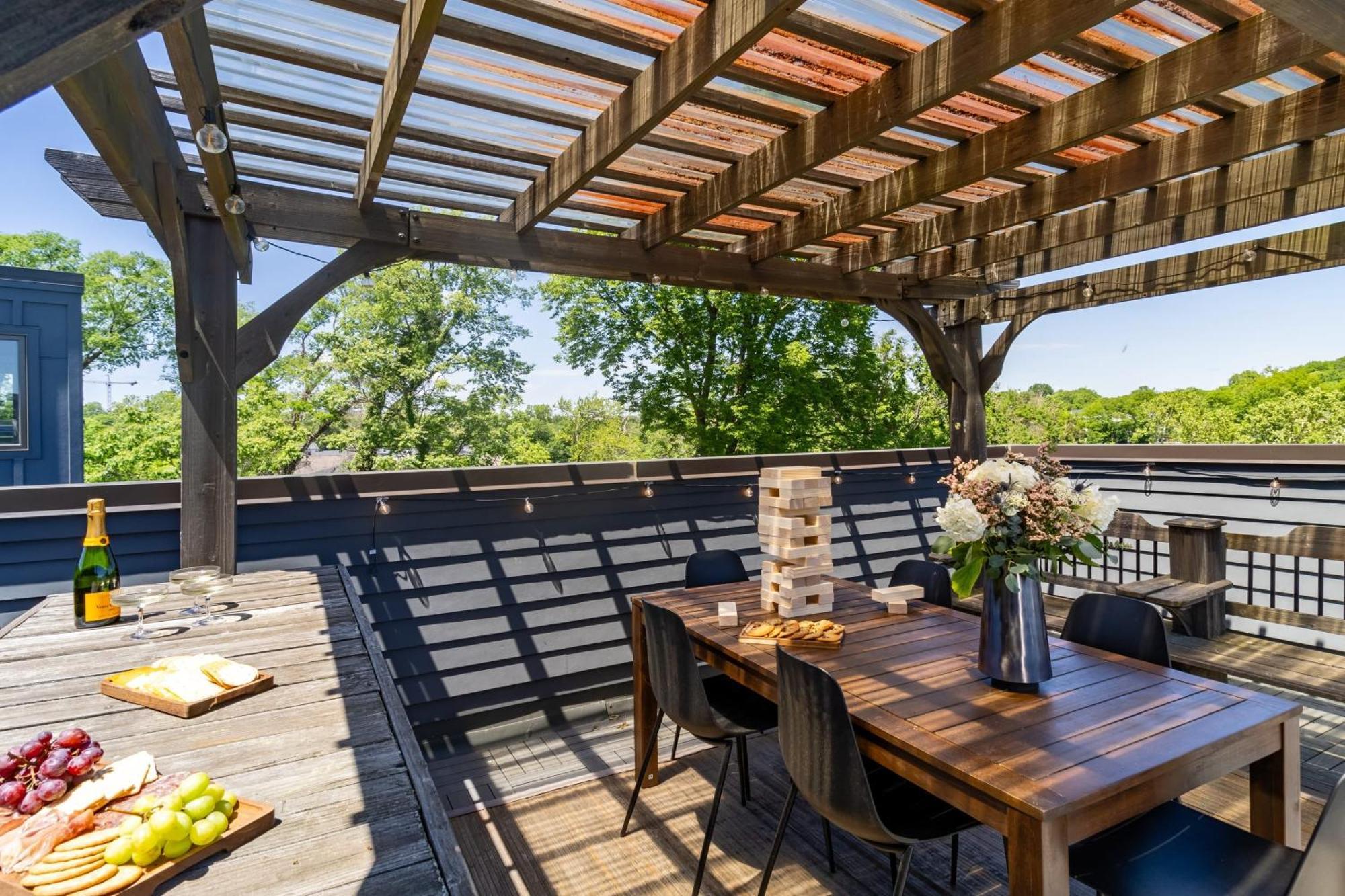 Doralee By Avantstay Rooftop Mins From Downtown Dolly Parton Theme Nashville