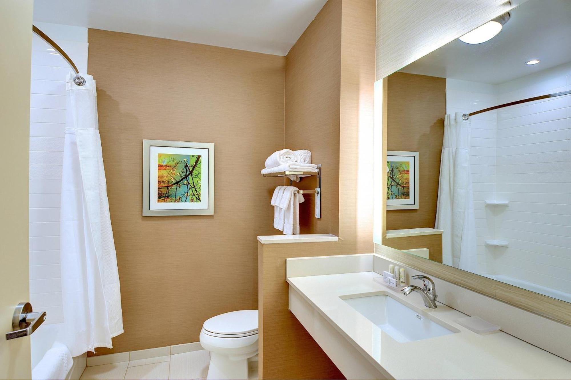 Fairfield & By Marriott Downtown-metrocenter Nashville