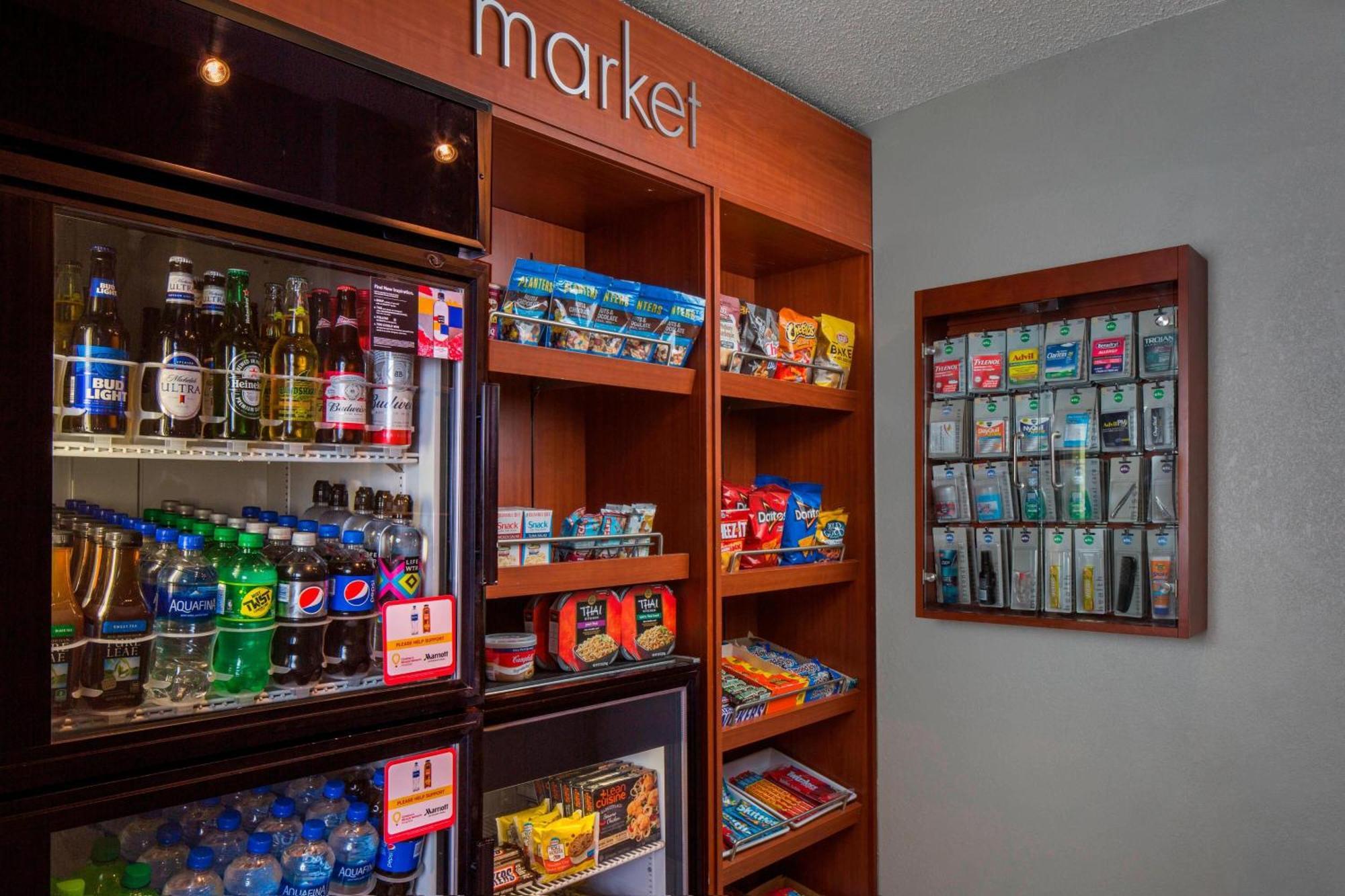 By Marriott Airport 3* Nashville