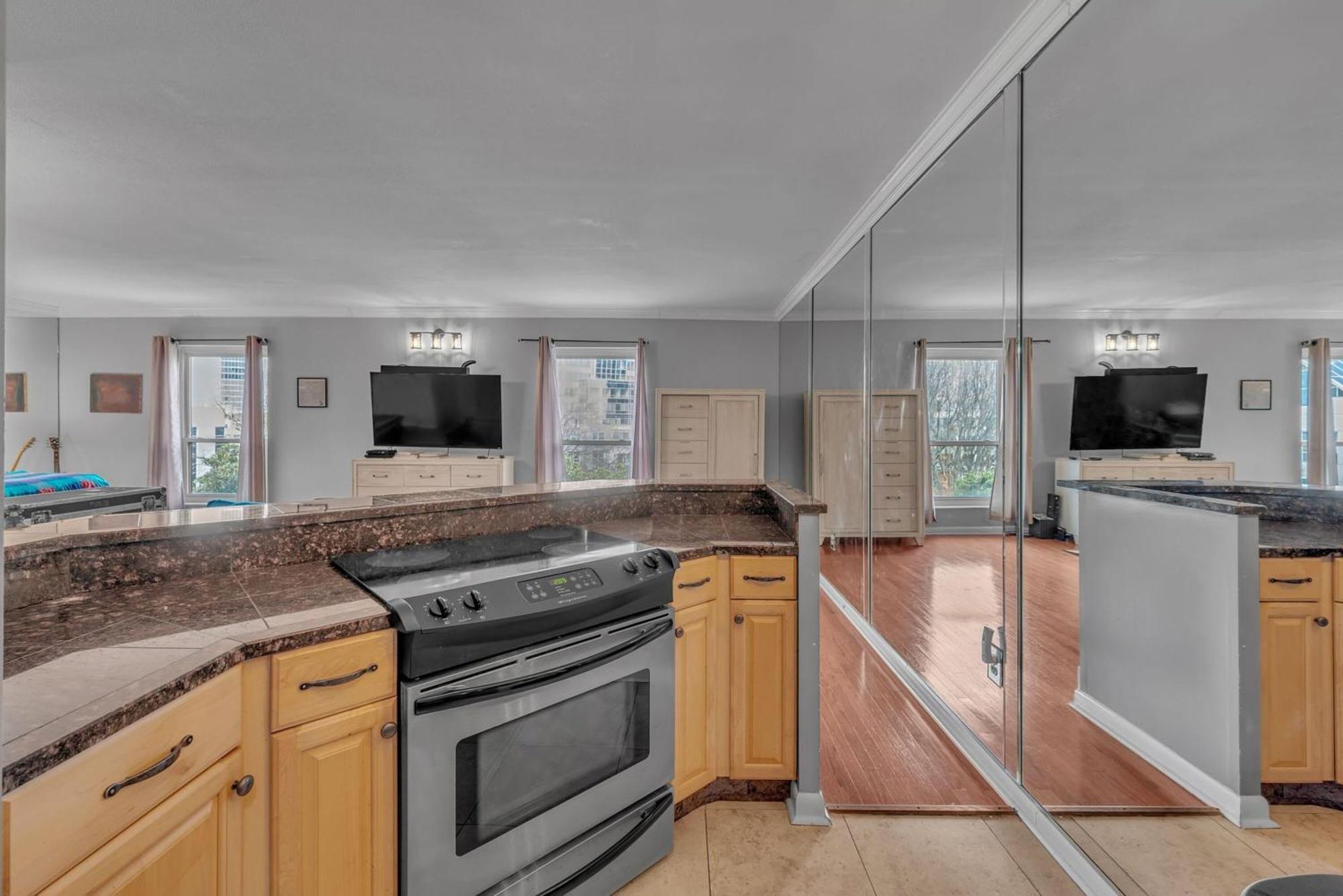 Apartment Honky Tonk Angels