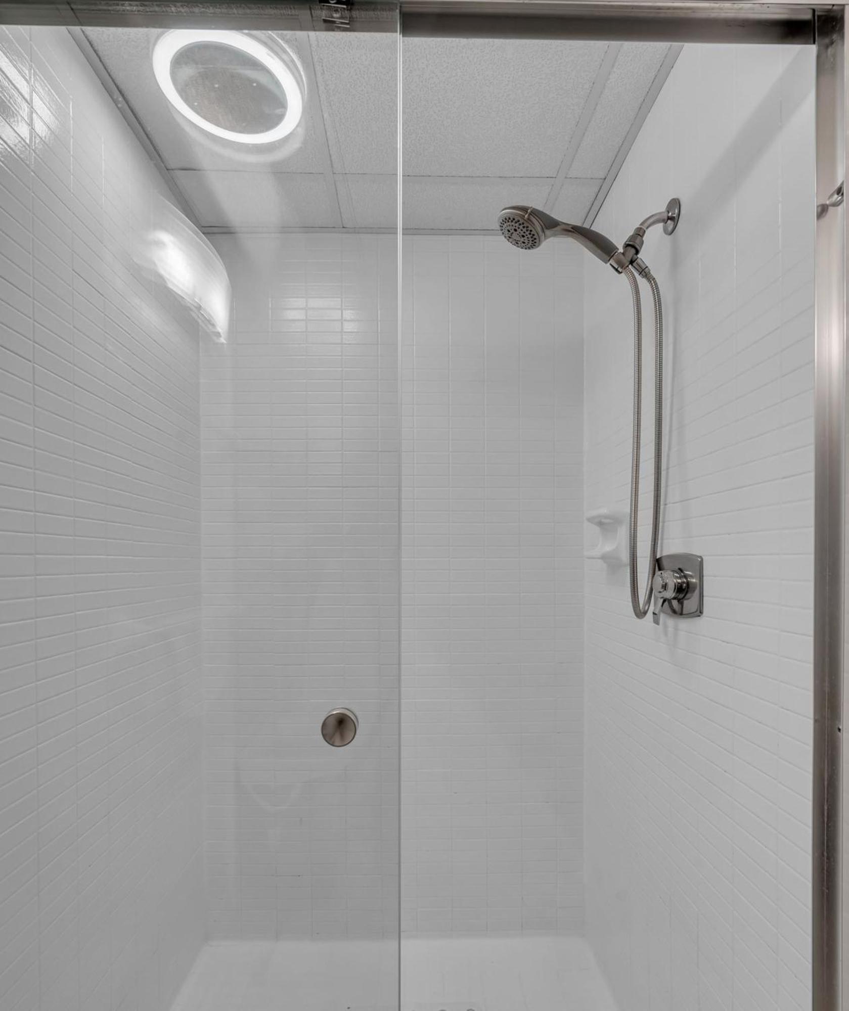 Honky Tonk Angels Apartment