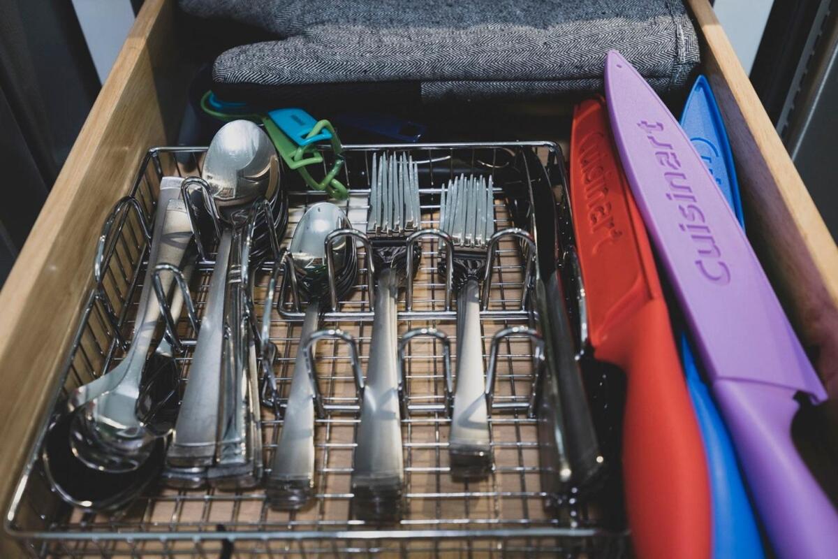 Near Downtown, King Bed, Private Yard, Free Parking * Nashville