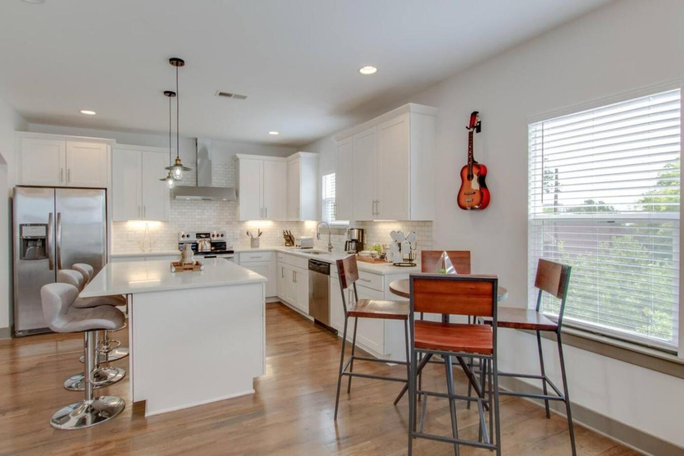 Beautiful Luxury Downtown Private Roofdeck
