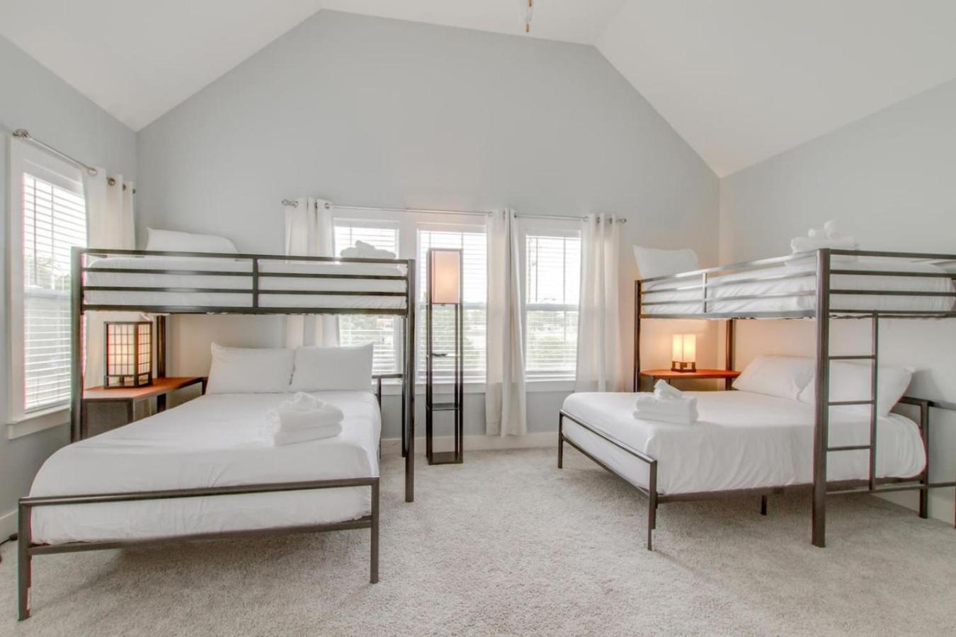 Charmer The Nations Big Luxury Holiday home *