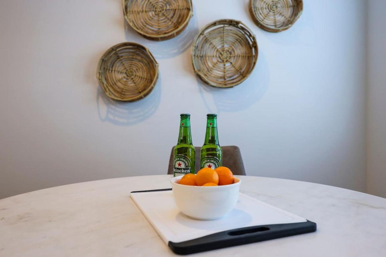 Minutes To Broadway Spacious Townhouse Holiday home Nashville