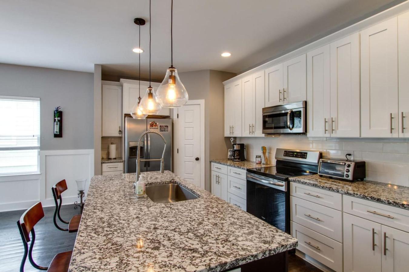 Holiday home Gorgeous Downtown Pad 3 Bedroom 2.5 Bath Large Patio *