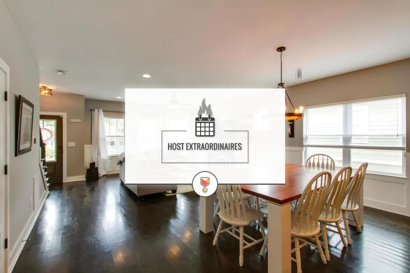 Gorgeous Downtown Pad 3 Bedroom 2.5 Bath Large Patio Holiday home *