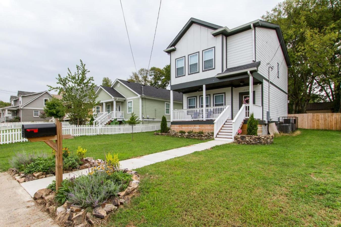 Holiday home Gorgeous Downtown Pad 3 Bedroom 2.5 Bath Large Patio