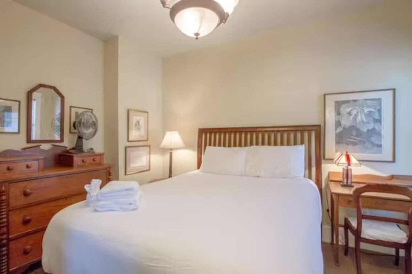 Holiday home Huge Vandy Minutes To Downtown Walk To Grocery Nashville