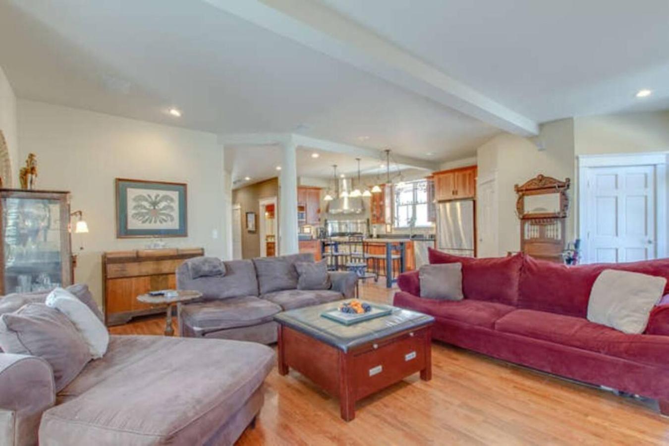 Huge Vandy Minutes To Downtown Walk To Grocery *