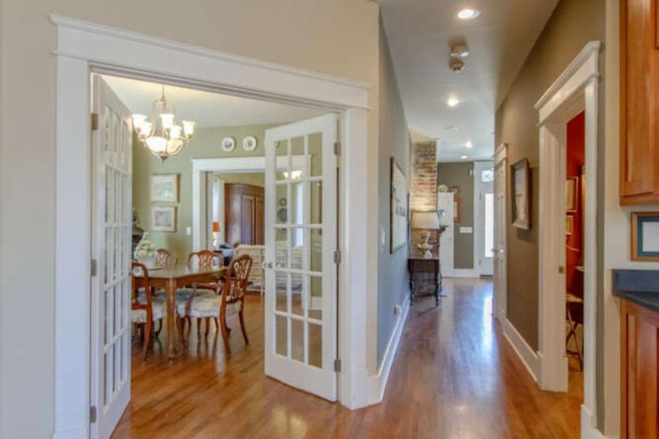 Holiday home Huge Vandy Minutes To Downtown Walk To Grocery Nashville