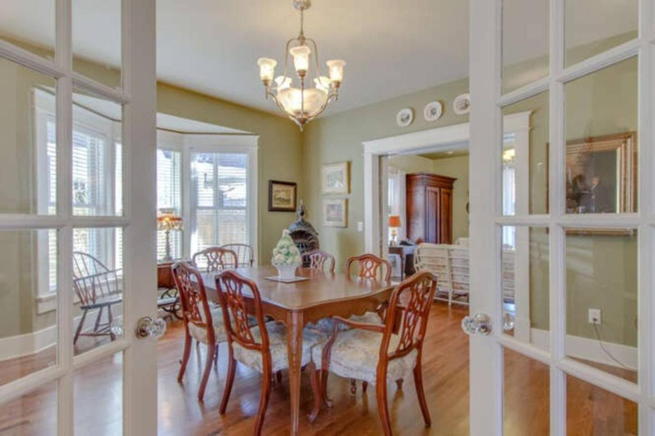 Holiday home Huge Vandy Minutes To Downtown Walk To Grocery