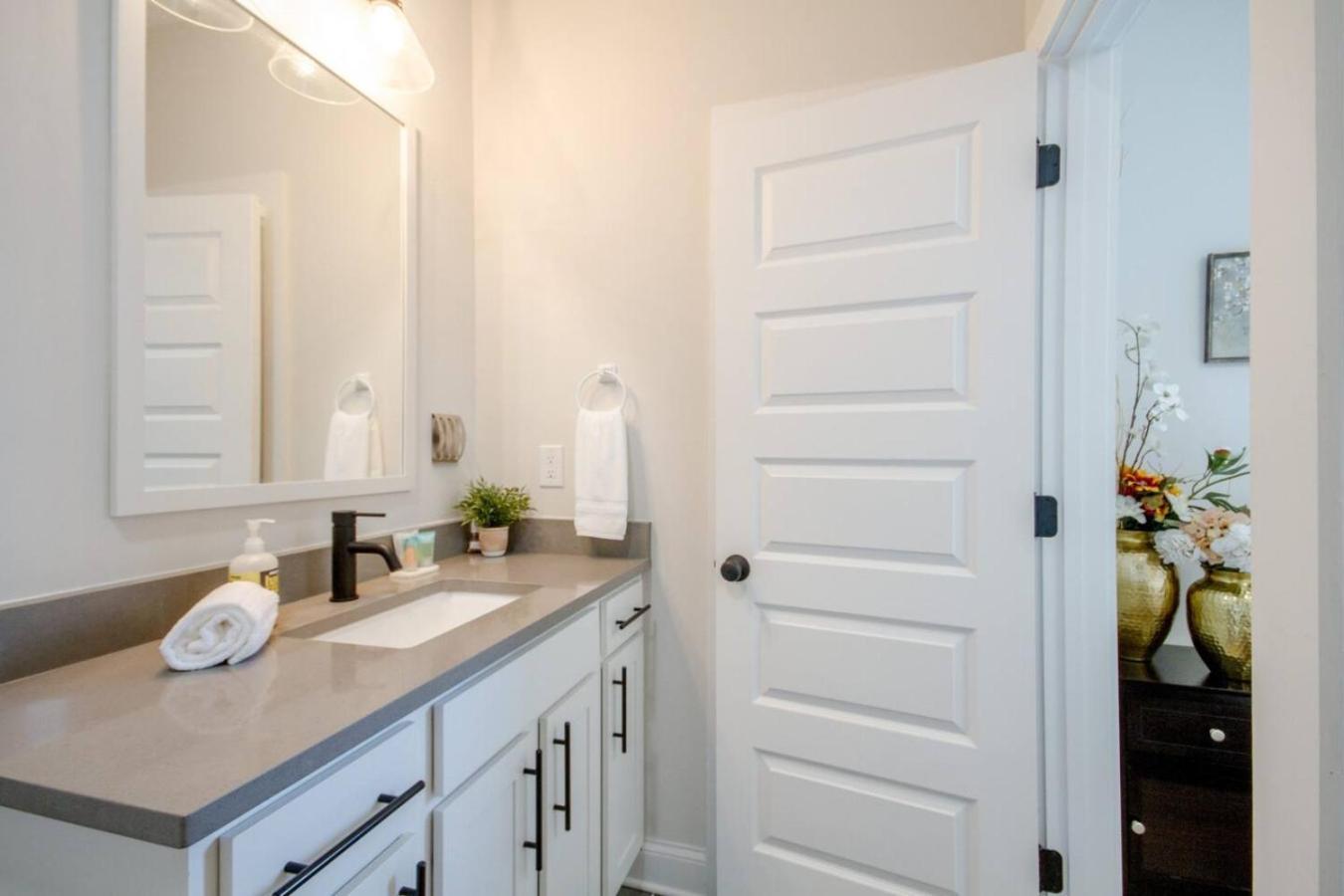 Luxury Dream Downtown Living Comfy Beds Nashville