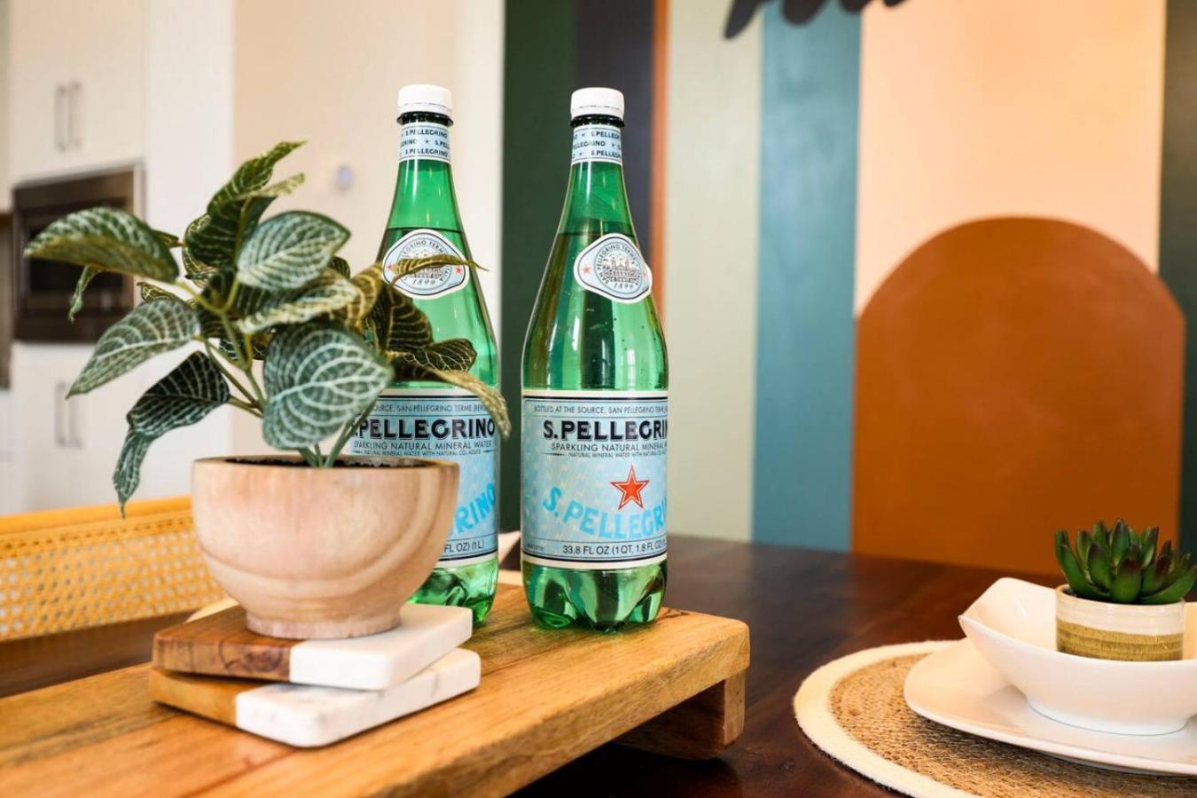 Stunning West End Walkable Area Holiday home