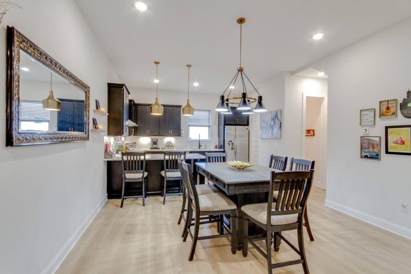 Luxury Dream Downtown Living Comfy Beds Holiday home *
