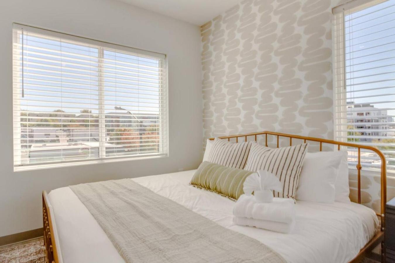 The Eastside Breeze * Nashville